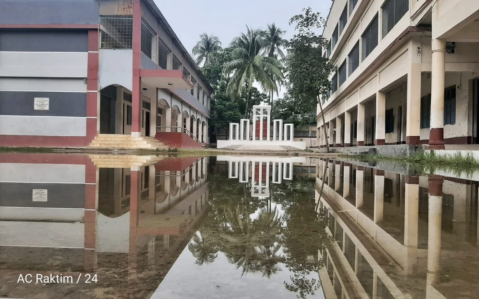 Hi Tech Polytechnic Institute - Slide